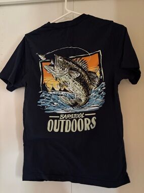 Barstool Outdoors Men’s Bass T-shirt Navy Blue Size Small